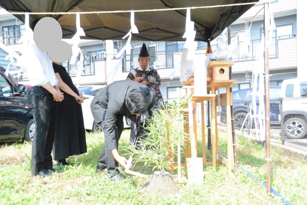 松本市　パッシブハウスの設計メソッドを生かした超高気密高断熱の住まい (2)