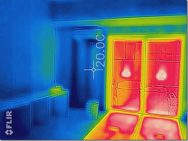 サーモカメラ　英設計　パッシブ　20℃　20度