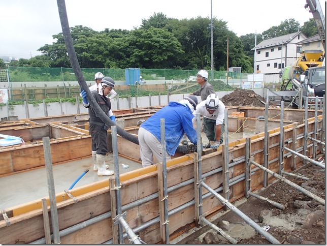 鞍掛　基礎打設