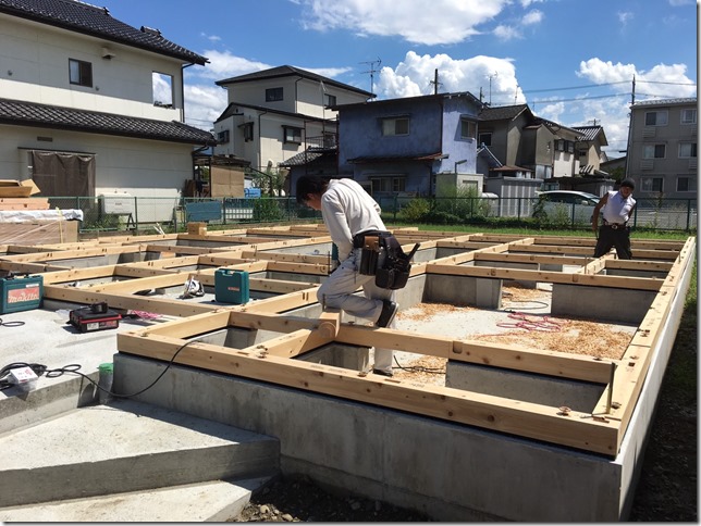 宮田の家　土台敷き