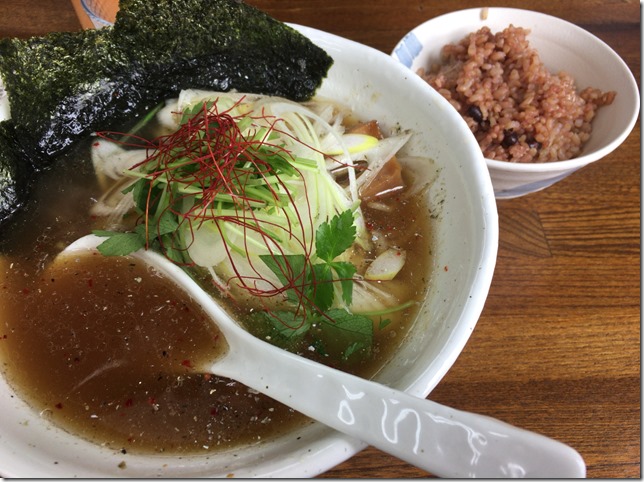 ごはん部　ラーメン　英設計