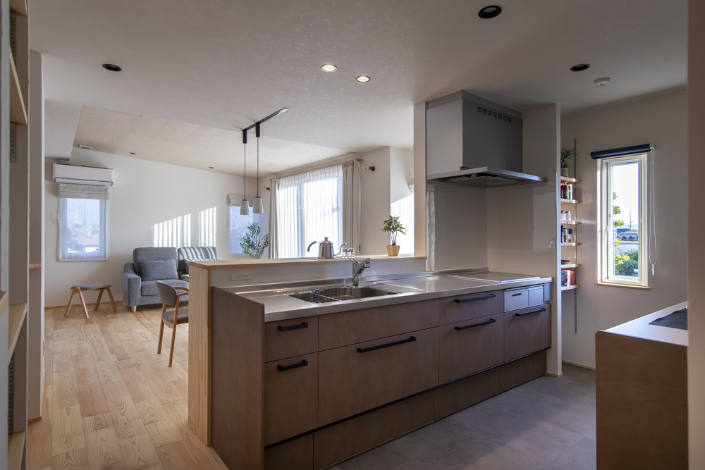 動きやすい動線と家族の集まる暖かい陽ざしのあたる平屋