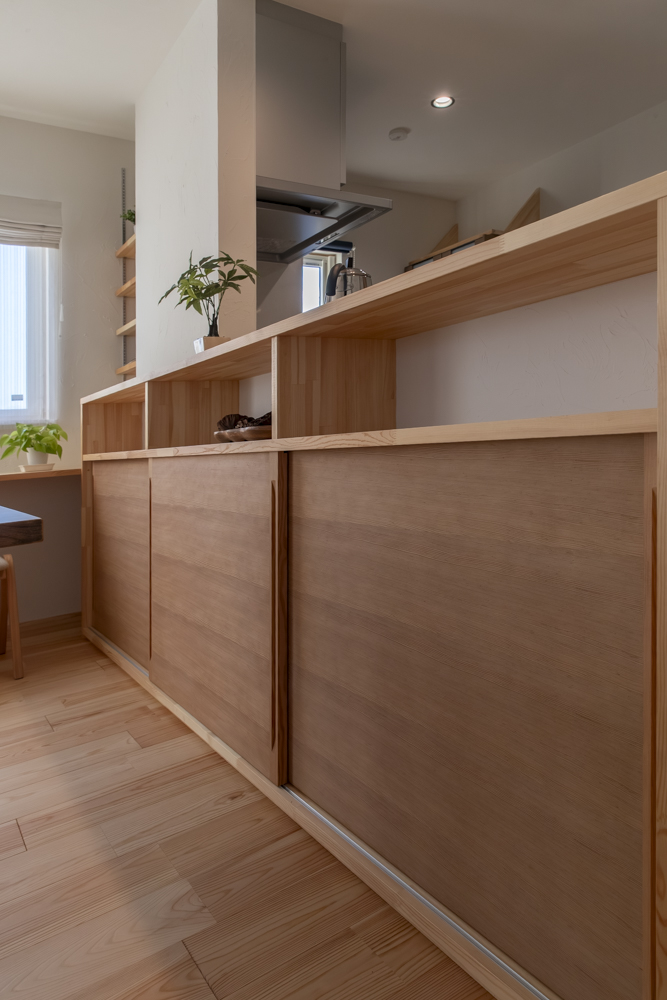 動きやすい動線と家族の集まる暖かい陽ざしのあたる平屋