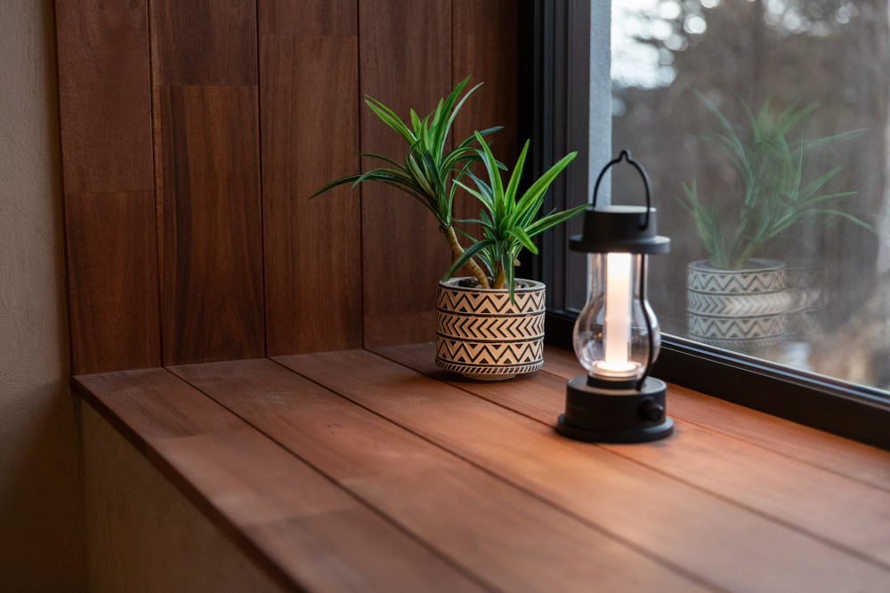 森を見てコーヒーを愉しむ暮らし。ロフトと小上がり和室のある薪ストーブライフの住まい