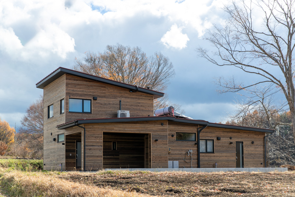 暮らしの変化を愉しむ薪ストーブのある住まい