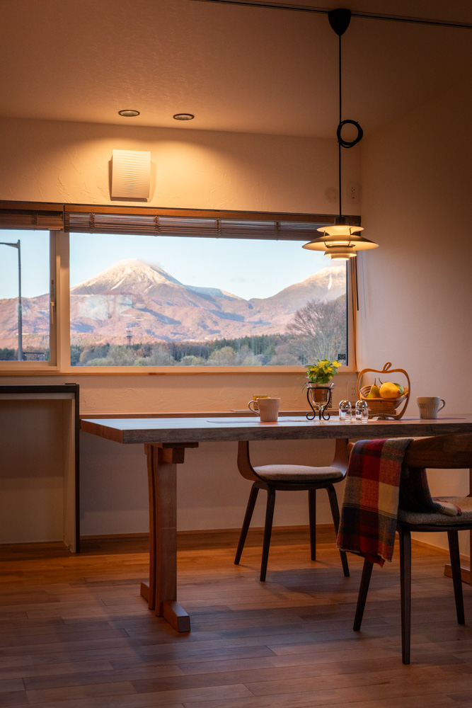 暮らしの変化を愉しむ薪ストーブのある住まい