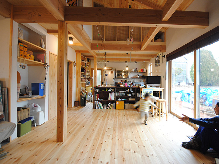 工事に参加できるオープンシステム　DIYを活かしたキャンプライフの住まい