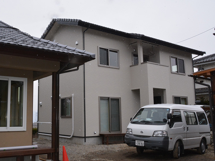 LDKにオリジナル家具を設計した住まい（敷地内建替　別棟編）