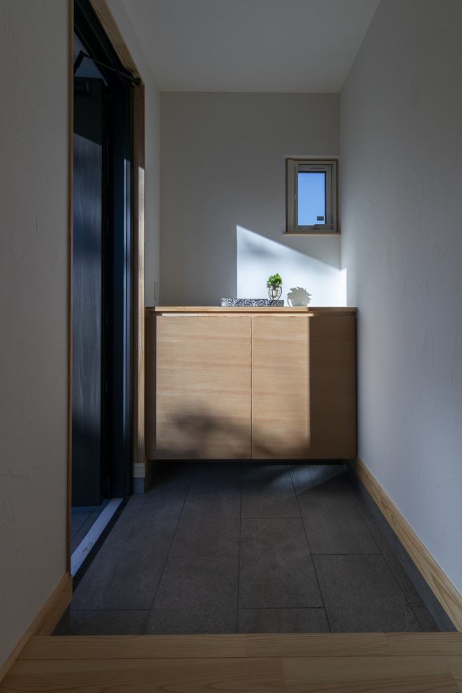 動きやすい動線と家族の集まる暖かい陽ざしのあたる平屋